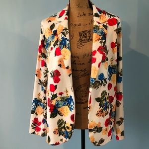 Cute and comfortable floral blazer